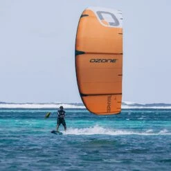 Ozone Zephyr V8 Ultra-X 17m Lightwind Kite Discounts Apply ! -Surfing Sale 900 zephyr v8 ultra x a1