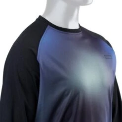 ION Wetshirt Long Sleeve - Mens - Blue Gradient Discounts Apply ! 9 ION Wetshirt Long Sleeve - Mens - Blue Gradient Discounts Apply ! -Surfing Sale ion 2023 wetshirt ls blue gradient size 4