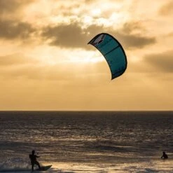 Ozone Reo V6 Surf / Wave Kite - 30% Off Discounts Apply ! -Surfing Sale ozone reo v6 size bar 4